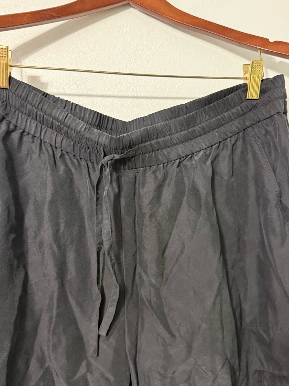 Eileen Fisher Black Wide-Leg Cargo Drawstring Pants Petite Large 100% Silk - Picture 6 of 11